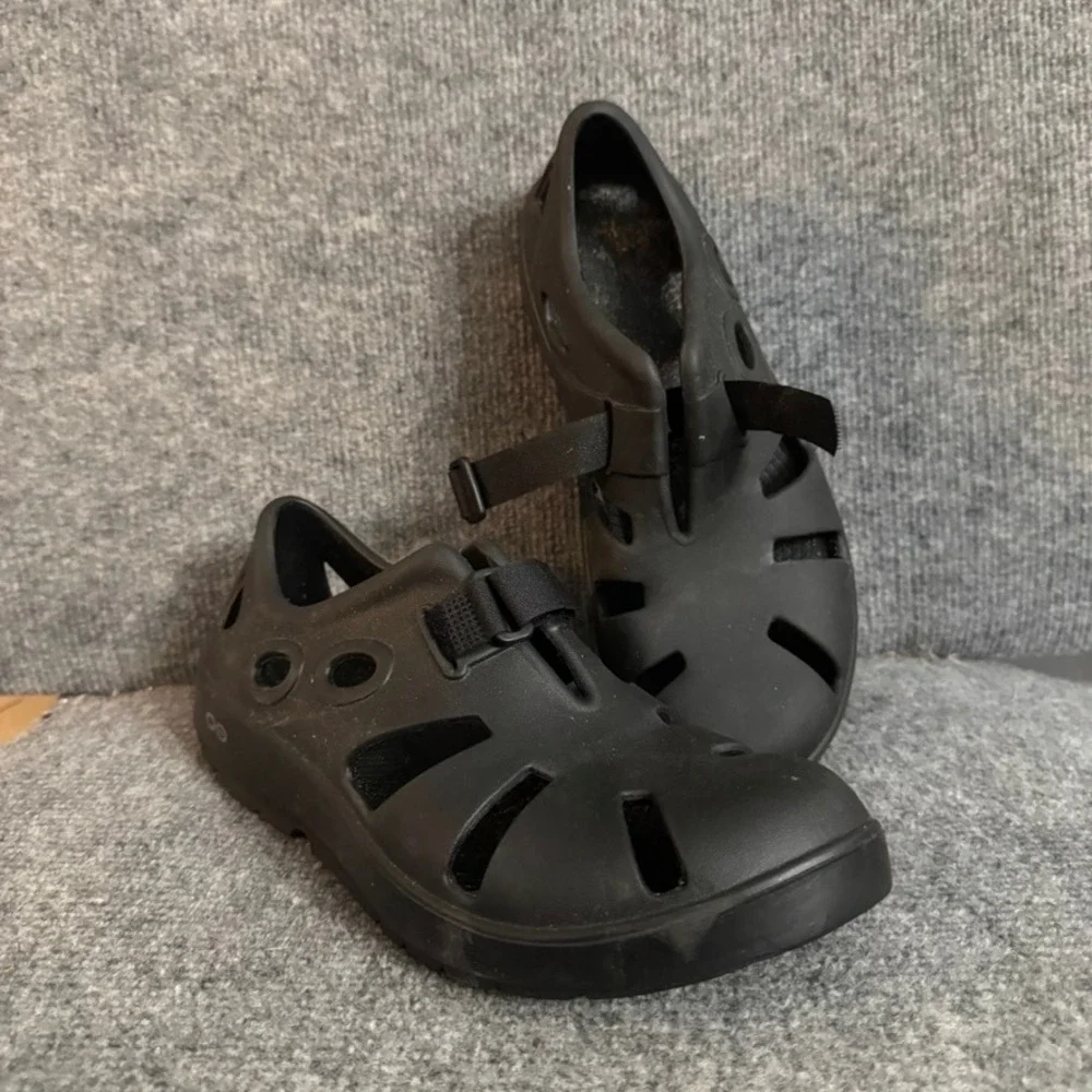 OOFOS OOCandoo Black Recovery Sandals Mens 8 Womens 11 EU 42 Lightweight Shoes